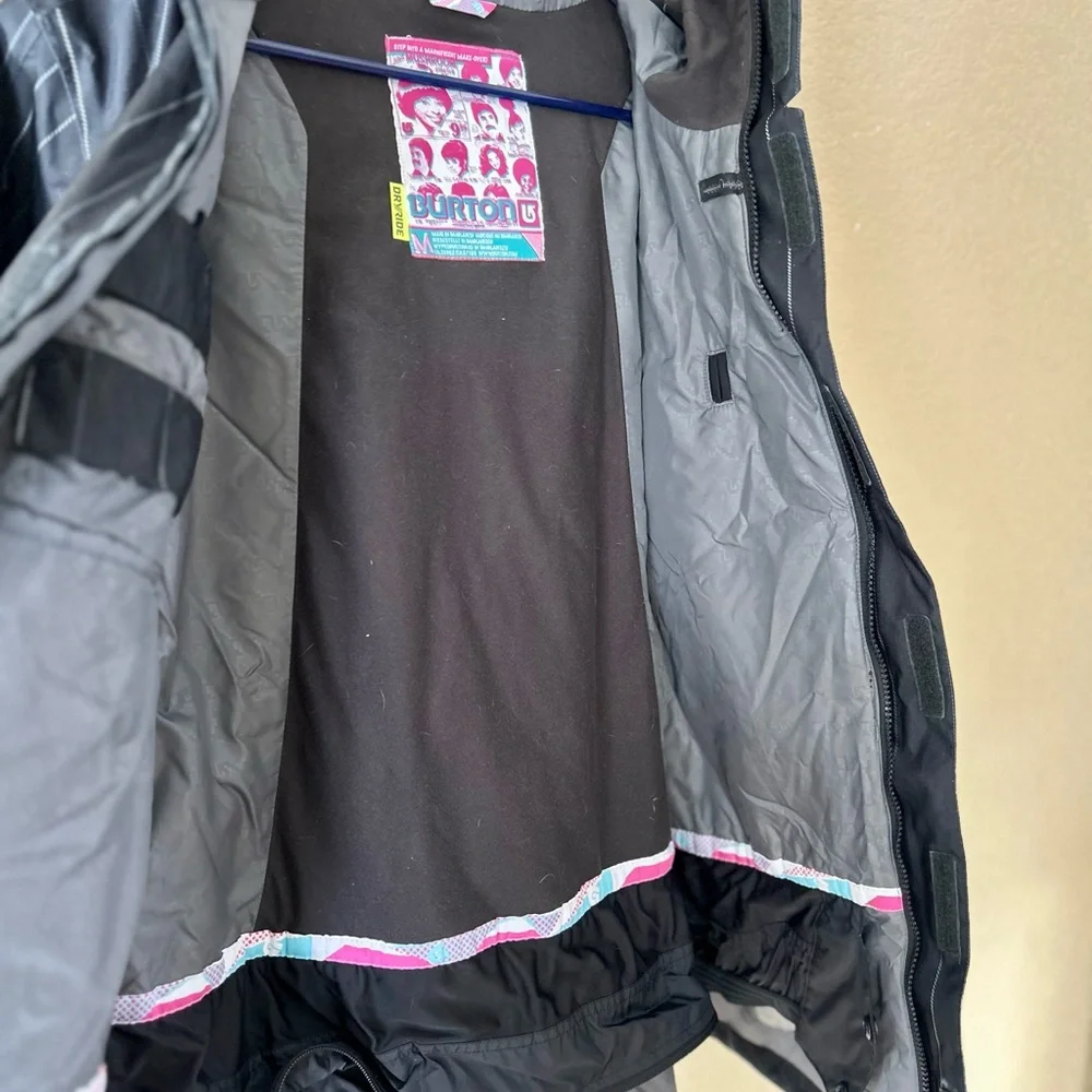 Burton Dryride Medium Black Pinstripe Ski/Snowboard Jacket Size L